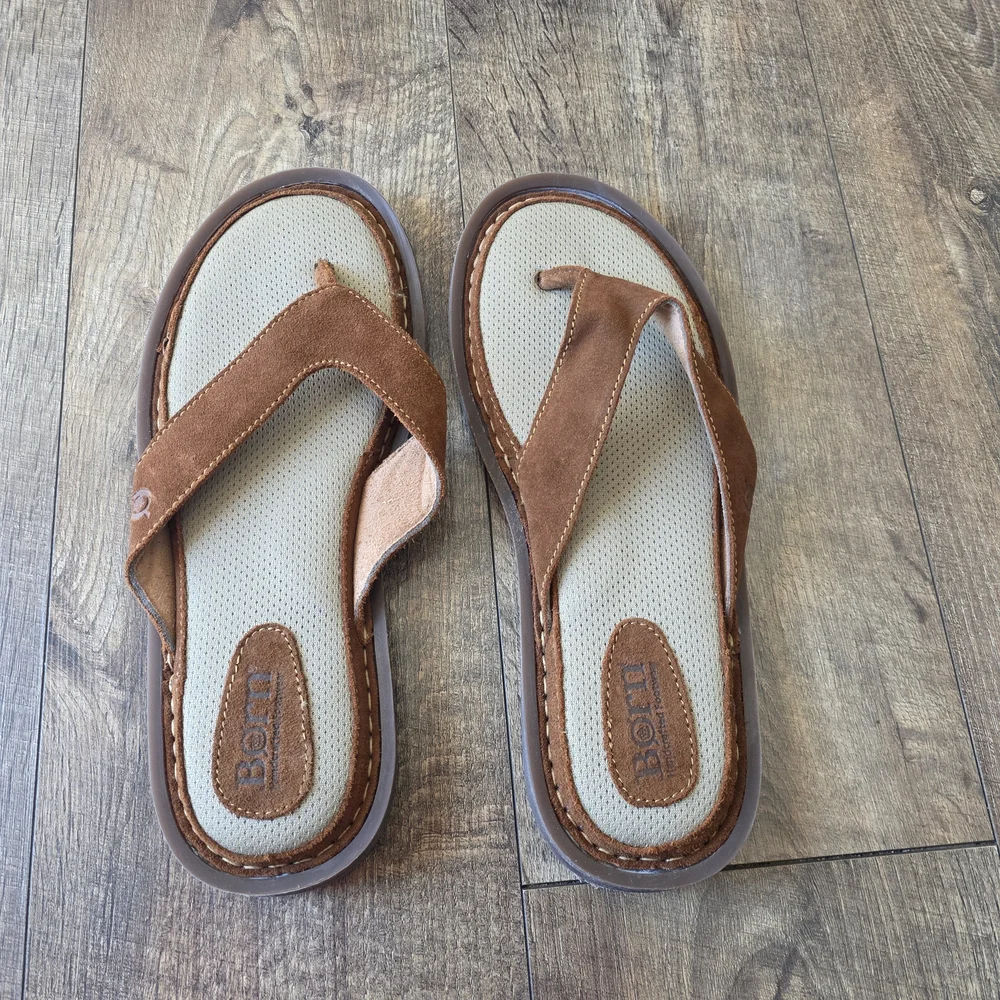 BORN Leather Uppee Comfort Brown and Tan Slippers Men Size 11